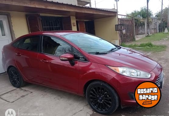Autos - Ford Fiesta 2017 GNC 162000Km - En Venta