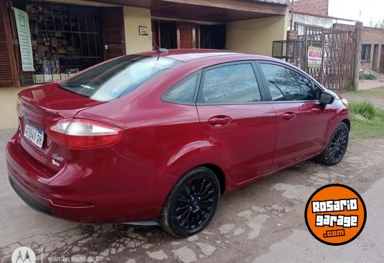 Autos - Ford Fiesta 2017 GNC 162000Km - En Venta