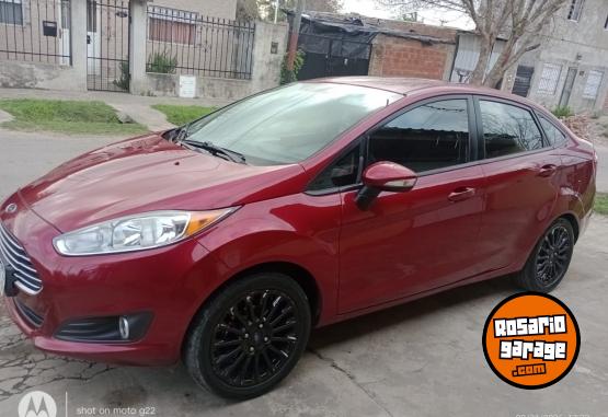 Autos - Ford Fiesta 2017 GNC 162000Km - En Venta