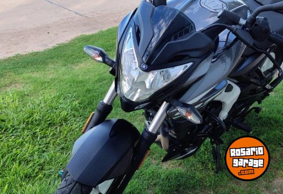 Motos - Bajaj ROUSER NS FI 200 2022 Nafta 7700Km - En Venta