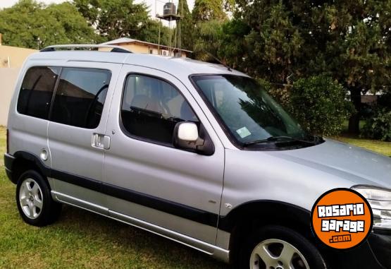 Utilitarios - Peugeot Patagonica 2010 Diesel 270000Km - En Venta