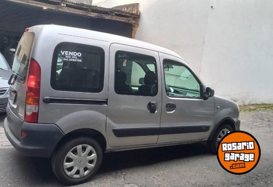 Utilitarios - Renault kangoo 2 1.6 authentique 2010 Nafta 217000Km - En Venta