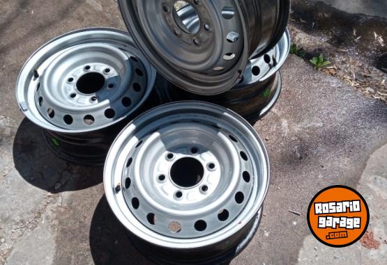 Accesorios para Autos - Llantas - En Venta