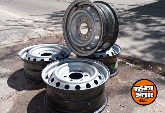 Accesorios para Autos - Llantas - En Venta