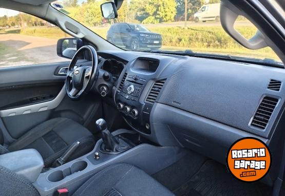 Camionetas - Ford Ranger 2.5 2017 GNC 190000Km - En Venta