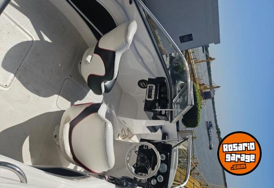 Embarcaciones - Vendo lancha Arco Iris Fishing 490 impecable - En Venta