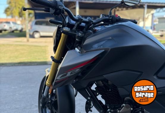 Motos - Honda Twister 300 2025 Nafta 500Km - En Venta
