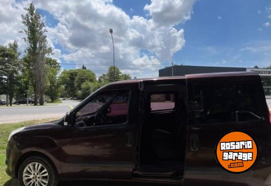 Utilitarios - Fiat DOBLO 1.4 16V ACTIVE 2014 Nafta 110000Km - En Venta