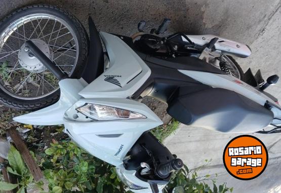 Motos - Honda Wave s 2023 Nafta 5400Km - En Venta