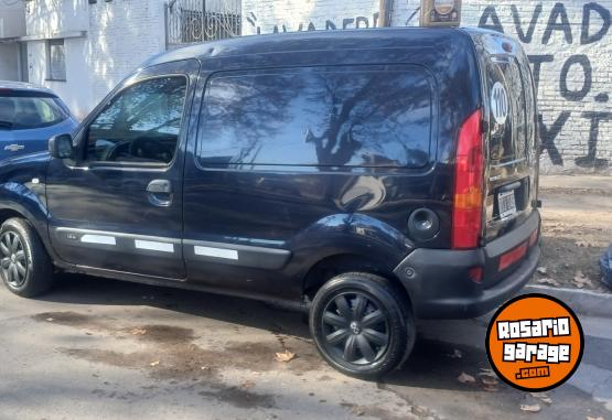 Utilitarios - Renault Kangoo 2016 GNC 155000Km - En Venta
