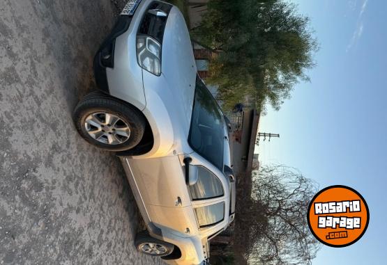 Utilitarios - Renault Oroch dynamique 2020 GNC 197000Km - En Venta