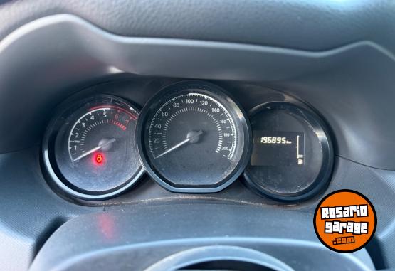 Utilitarios - Renault Oroch dynamique 2020 GNC 197000Km - En Venta