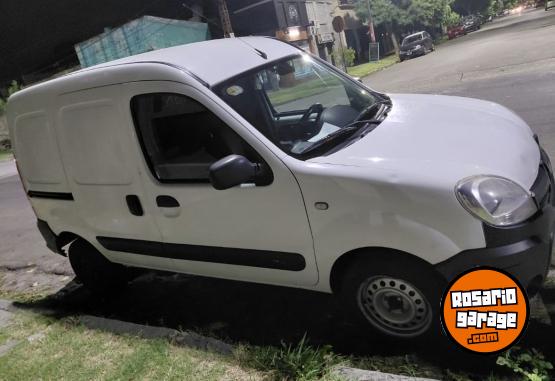 Utilitarios - Renault Kangoo 2017 Nafta 190000Km - En Venta