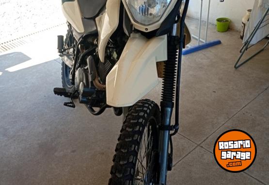 Motos - Motomel 150 2024 Nafta 8000Km - En Venta