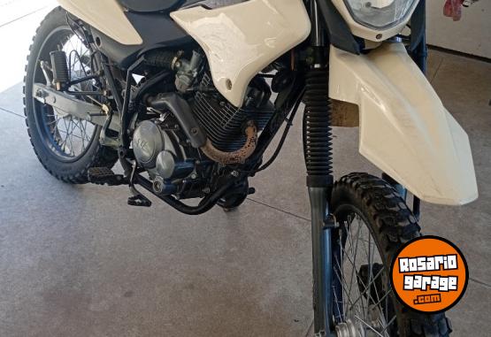 Motos - Motomel 150 2024 Nafta 8000Km - En Venta