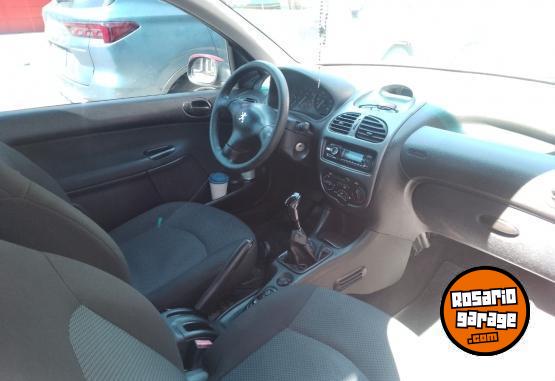 Autos - Peugeot 206 2000 Nafta 14000Km - En Venta