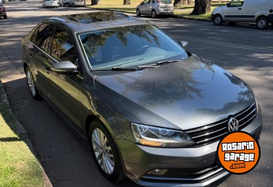 Autos - Volkswagen Vento highline 2018 Nafta 185000Km - En Venta