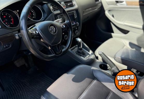 Autos - Volkswagen Vento highline 2018 Nafta 185000Km - En Venta