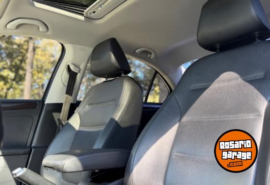 Autos - Volkswagen Vento highline 2018 Nafta 185000Km - En Venta