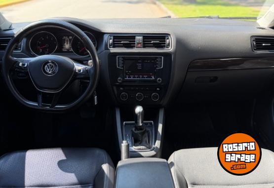 Autos - Volkswagen Vento highline 2018 Nafta 185000Km - En Venta