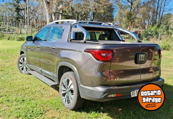 Camionetas - Fiat Toro 2023 Diesel 124900Km - En Venta