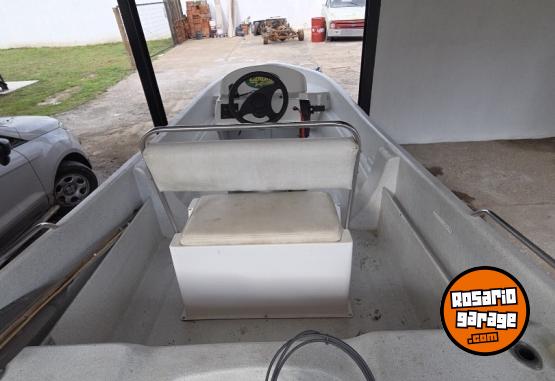 Embarcaciones - Tracker Aramendi islero 520 con Yamaha 40hp 2t - En Venta