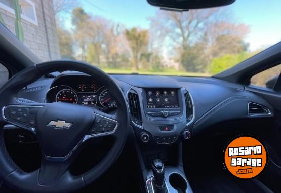 Autos - Chevrolet Cruze Midgight 2022 Nafta 69500Km - En Venta