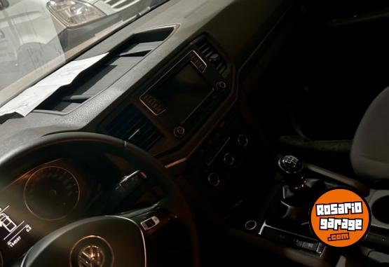 Camionetas - Volkswagen Amarok Conf 4x2 MT 2021 Diesel 200000Km - En Venta
