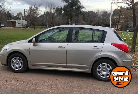 Autos - Nissan Tiida Visia 2011 Nafta 178000Km - En Venta