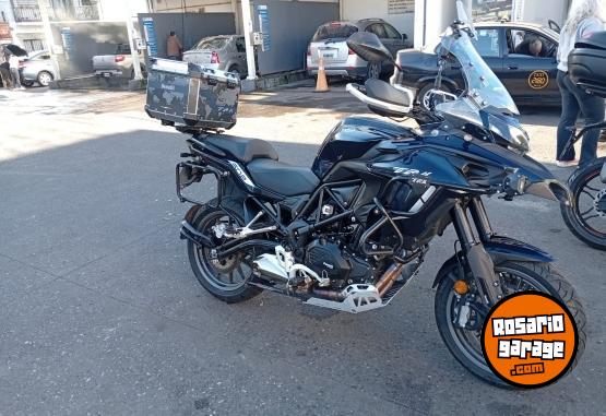 Motos - Benelli TRK 502 2022 Nafta 22000Km - En Venta