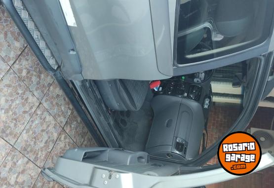 Utilitarios - Fiat Adventure 2013 GNC 168000Km - En Venta