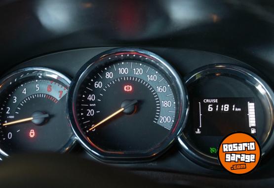 Utilitarios - Renault Kangoo Stepway 2023 Diesel 61181Km - En Venta