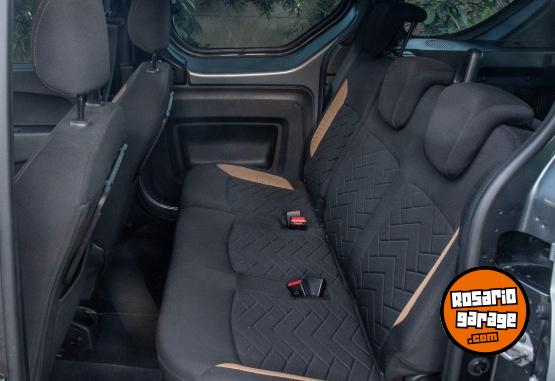 Utilitarios - Renault Kangoo Stepway 2023 Diesel 61181Km - En Venta