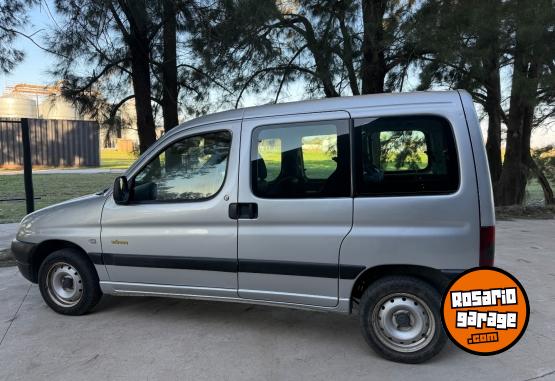 Utilitarios - Peugeot Partner Urbana 1.4 Confor 2007 Nafta 111000Km - En Venta