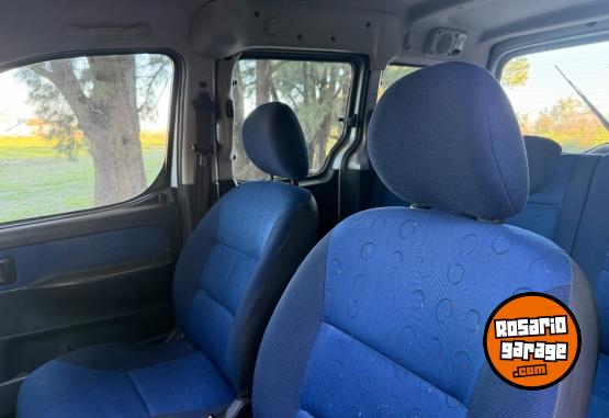 Utilitarios - Peugeot Partner Urbana 1.4 Confor 2007 Nafta 111000Km - En Venta