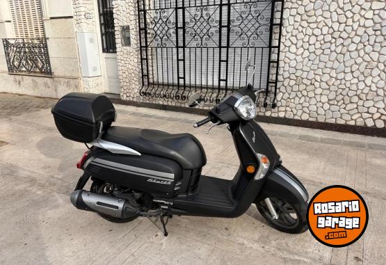 Motos - Kymco Like 125 2023 Nafta 7900Km - En Venta