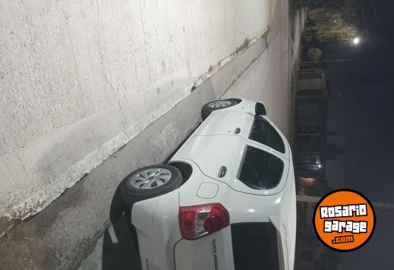 Autos - Toyota ETIOS XS 2014 Nafta 84000Km - En Venta