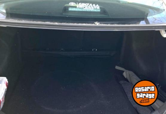 Autos - Toyota sedan XLS 2022 Nafta 28000Km - En Venta