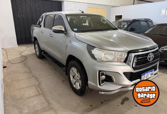 Camionetas - Toyota HILUX 2019 Diesel 220000Km - En Venta