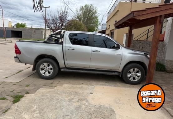 Camionetas - Toyota HILUX 2019 Diesel 220000Km - En Venta