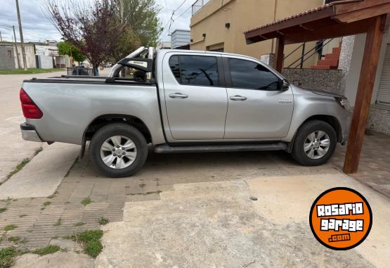 Camionetas - Toyota HILUX 2019 Diesel 220000Km - En Venta