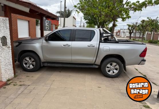 Camionetas - Toyota HILUX 2019 Diesel 220000Km - En Venta