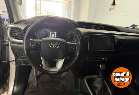 Camionetas - Toyota HILUX 2019 Diesel 220000Km - En Venta
