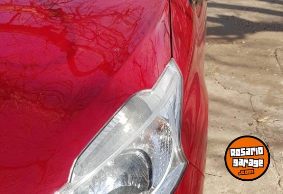 Autos - Peugeot Active 2016 Nafta 130000Km - En Venta