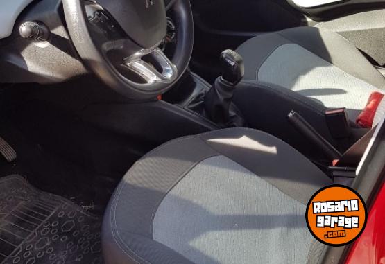 Autos - Peugeot Active 2016 Nafta 130000Km - En Venta