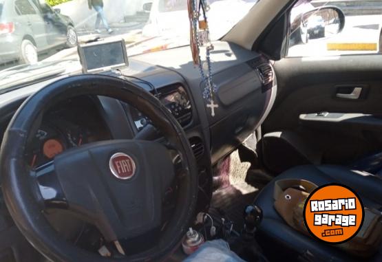 Autos - Fiat SIENA 2017 GNC 300000Km - En Venta