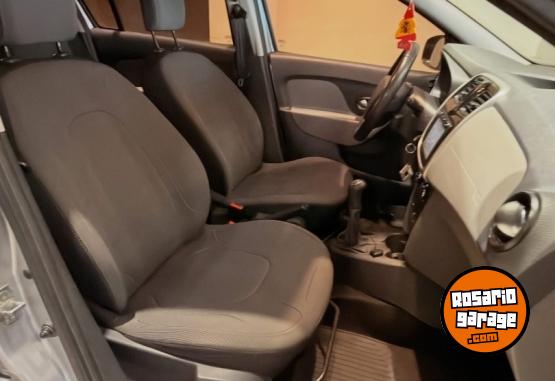 Autos - Renault Logan privilege 2017 GNC 150000Km - En Venta