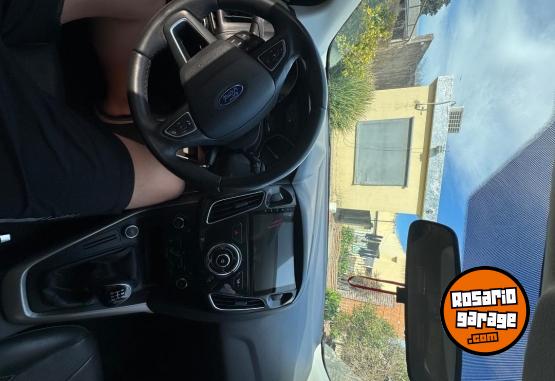 Autos - Ford Focus 2016 Nafta 73850Km - En Venta