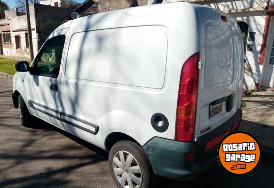 Utilitarios - Renault Kangoo 2010 GNC 254000Km - En Venta