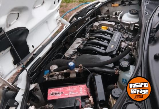 Utilitarios - Renault Kangoo 2010 GNC 254000Km - En Venta
